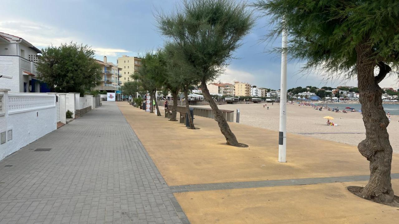 En La Playa. Free Parking. Free Wifi Apartamento L' Escala